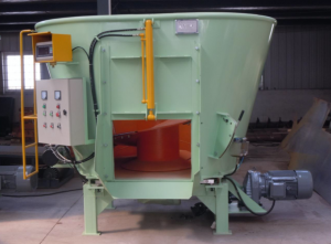 May-tron-thuc-an-gia-suc-TMR-Model-M7-7-m3